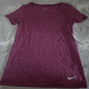 Women’s Nike shirt